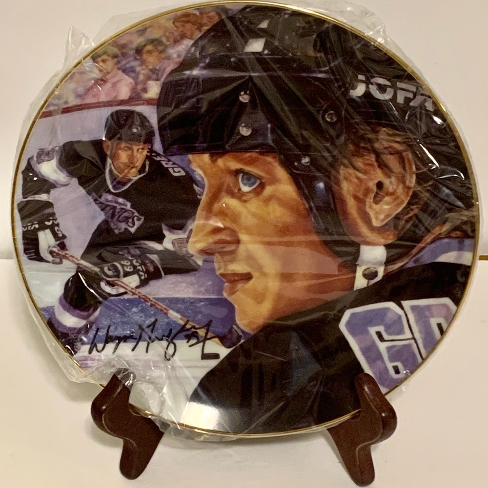 Wayne Gretzky Gartlan Plate "The Great One" -99- #2598 Limited Edition Org Box